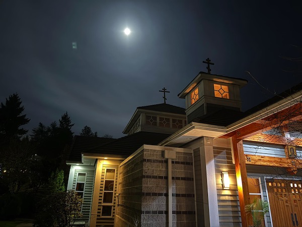 St. Nicholas at night